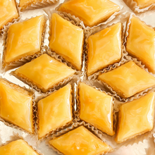 Load image into Gallery viewer, Almond baklava Tunisian baklawa amande pieces in gift box