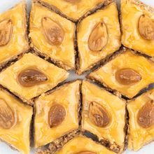 Load image into Gallery viewer, Baklawa Kalb Ellouze 400g