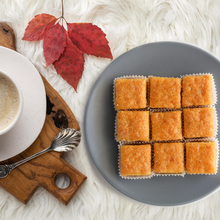 Load image into Gallery viewer, Basbousa (Hersa) – Gâteau Oriental à la Semoule 400g | Basbousa (Hersa) – Oriental Semolina Cake 400g
