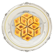 Load image into Gallery viewer, Baklawa Kalb Ellouze 400g
